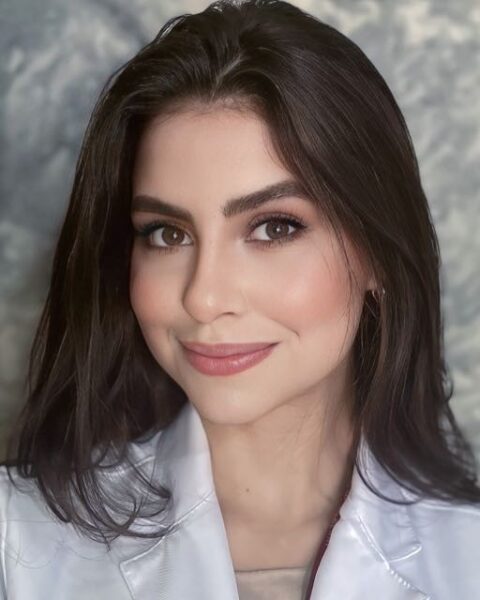 Dra. Amanda Luiza Dalagassa